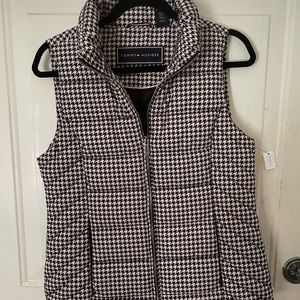 Tommy Hilfiger puffer vest.